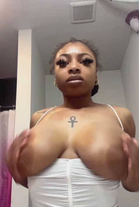 Only1bigni onlyfans nude porn