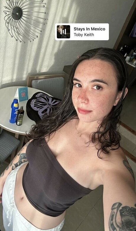 Madixvictoria onlyfans model photo