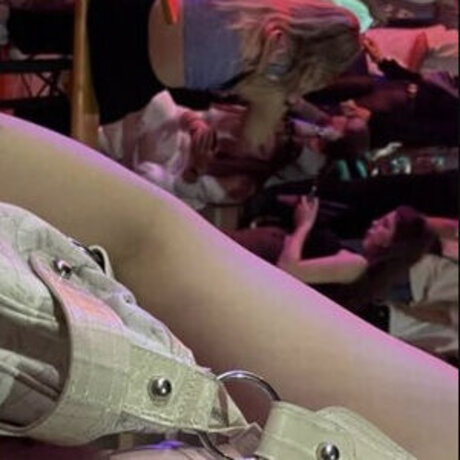 v d s olivia onlyfans model photo