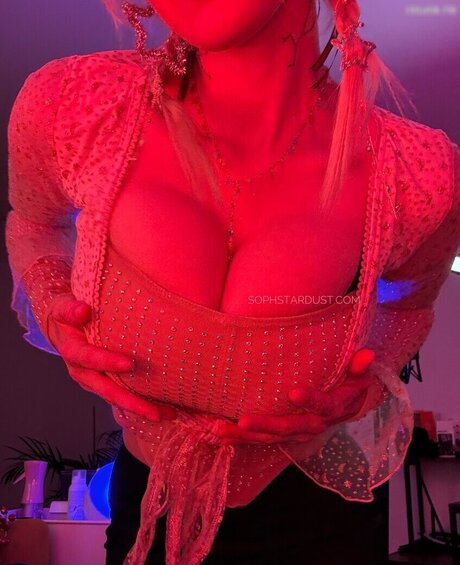 Soph Stardust onlyfans pictures