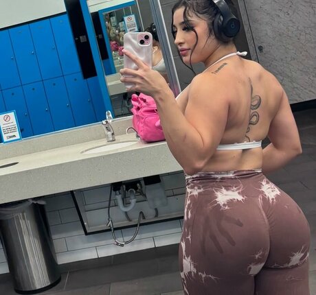 Karen Cantu only fans pics