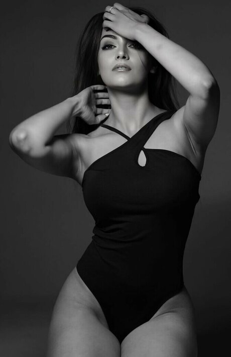 Yesha Sagar onlyfans ass