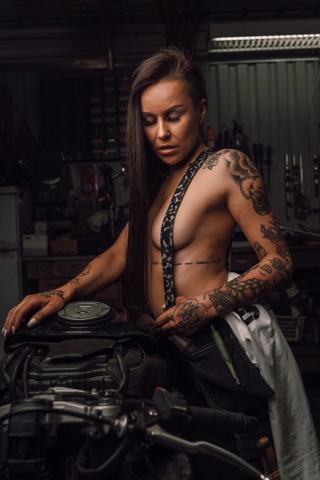 Laurakiirasi onlyfans nudes