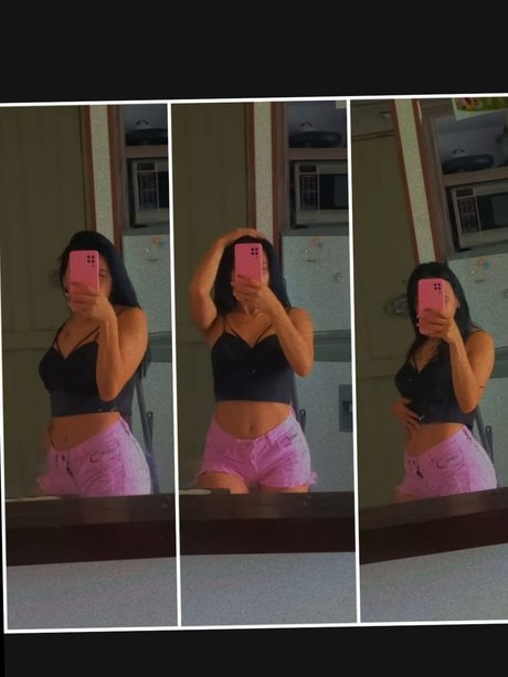 Laura Guti rrez onlyfans nude photos