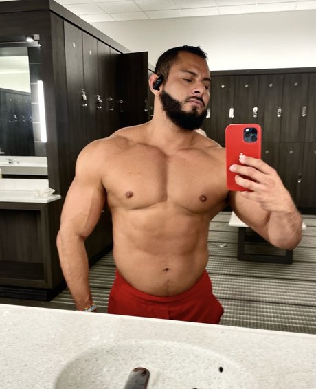 LatinMuscles onlyfans nude pics