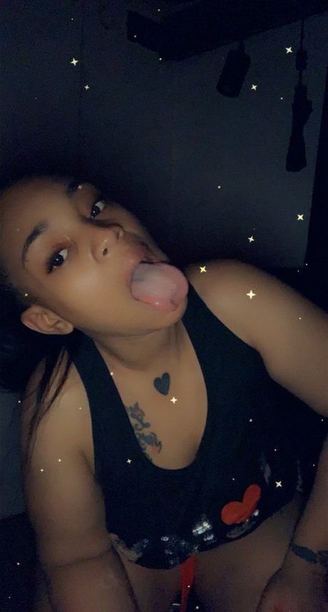 GODDESS SHYSHAE onlyfans posts