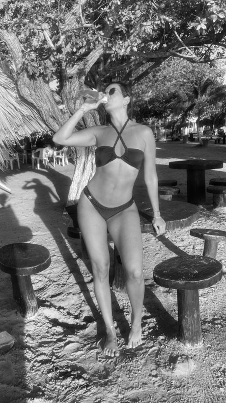 Jenny Neira leaks only fans