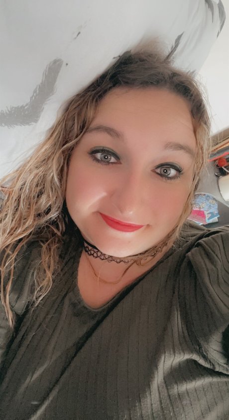 Melx onlyfans model photo