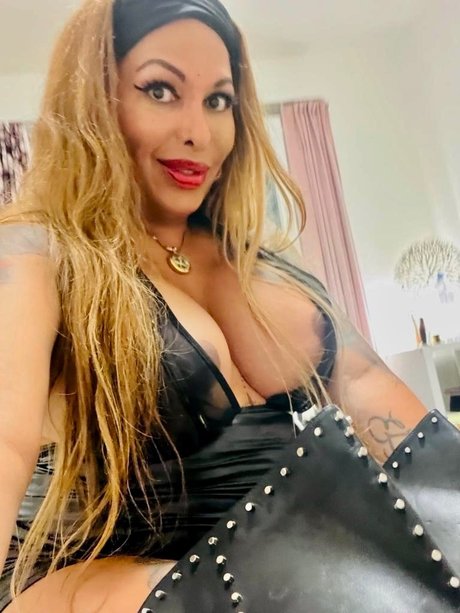 Lady Donna hot onlyfans