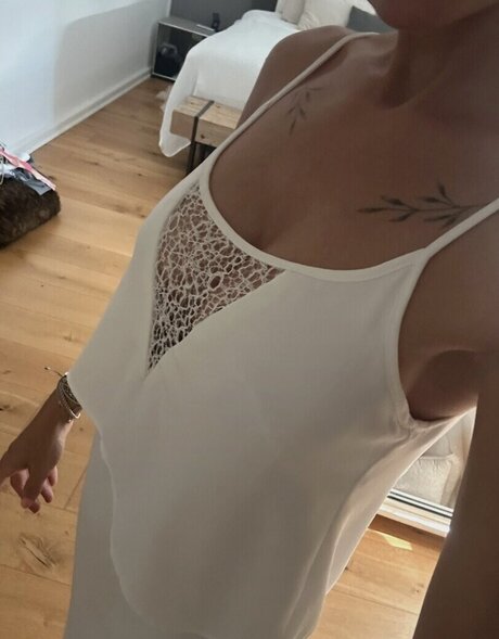 Vinted eBay naked onlyfans