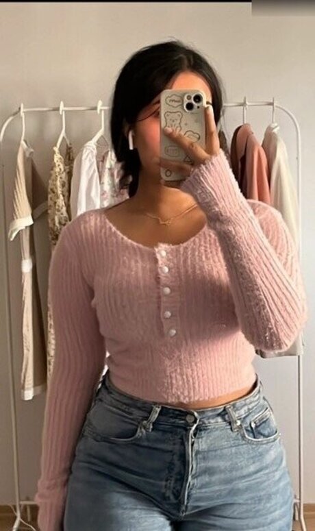 Vinted eBay naked on onlyfans