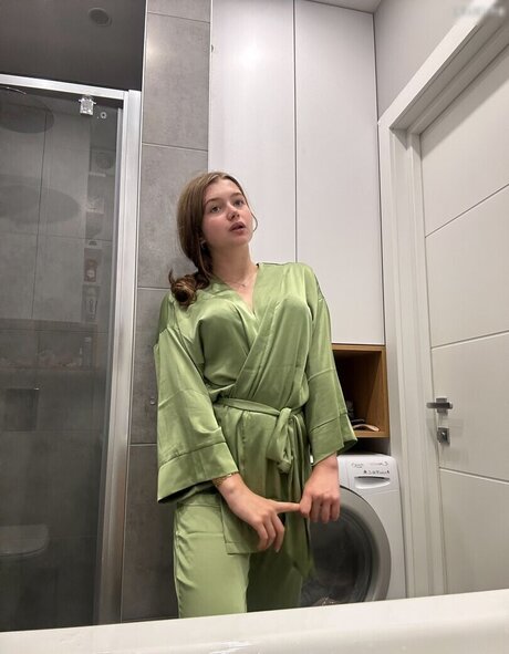 Mal Hol i ka onlyfans desnuda