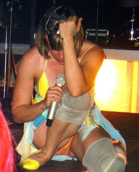 OOPS Deutsch onlyfans de