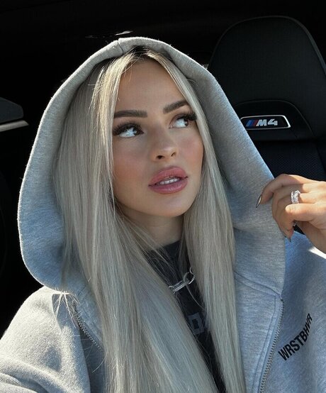 Zclina is on onlyfans