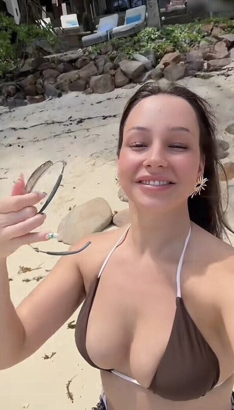 Lara tepper Profile pic