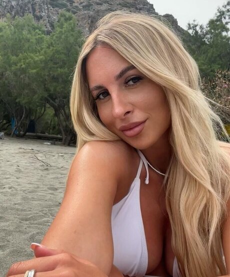 Kristinkbi onlyfans naked