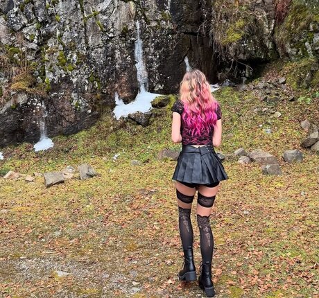 Roflgirl_ onlyfans ass