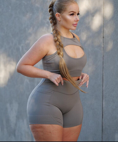 Emma Christina boobs onlyfans