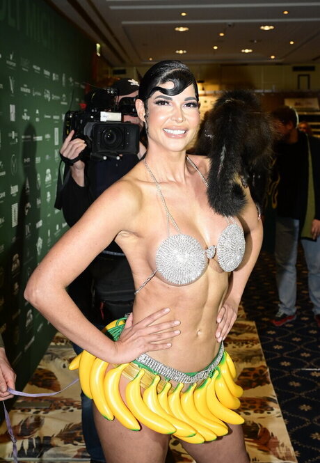 Micaela Sch fer onlyfans leaked