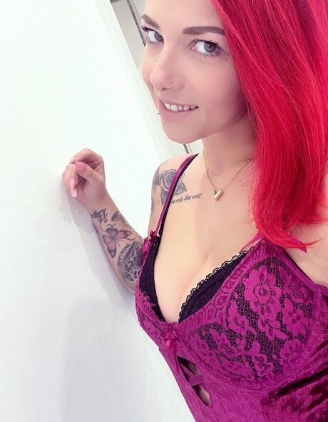 Nina Devil onlyfans images