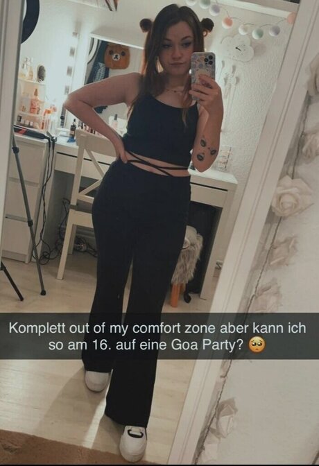 Lena Vanille onlyfans porn leaks