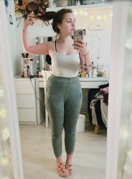 Lena Vanille onlyfans leaj