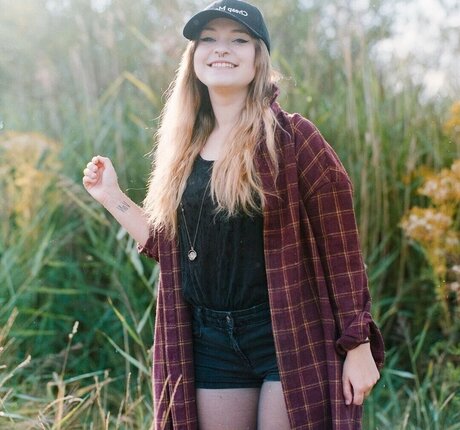 Lena Vanille nude onlyfans pics