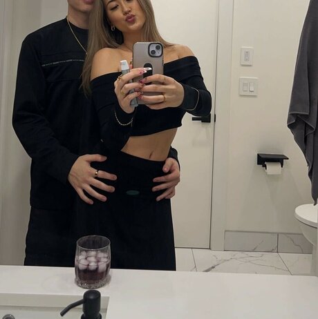 Nevaehmaezee onlyfans leak naked