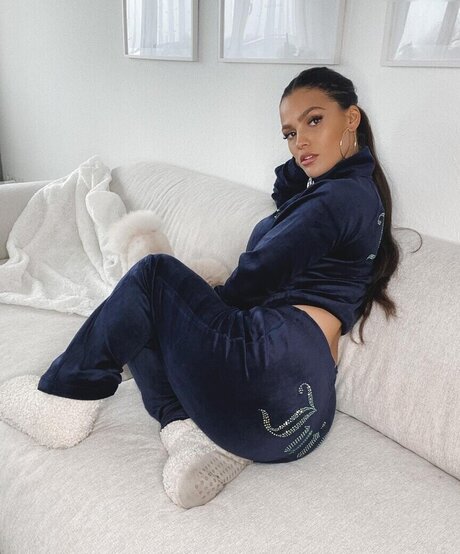 Jeje Lopes onlyfans free