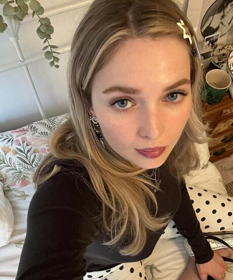 Meg Mills onlyfans public photos