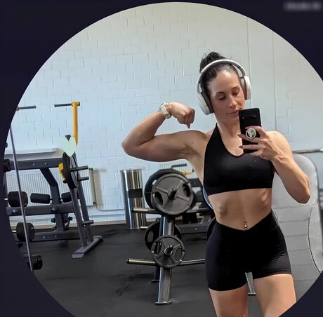 JuleTheFox leaked onlyfans free