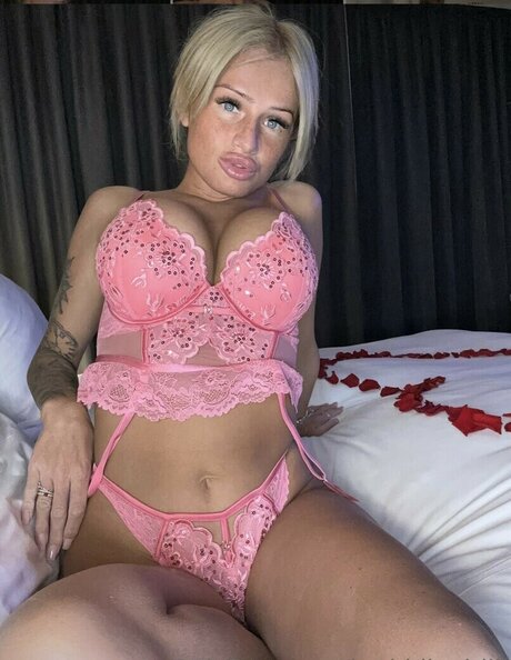 Jade Hunter nude onlyfans