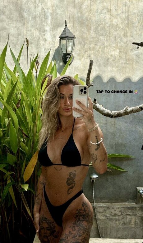 Lenaajoy free onlyfans