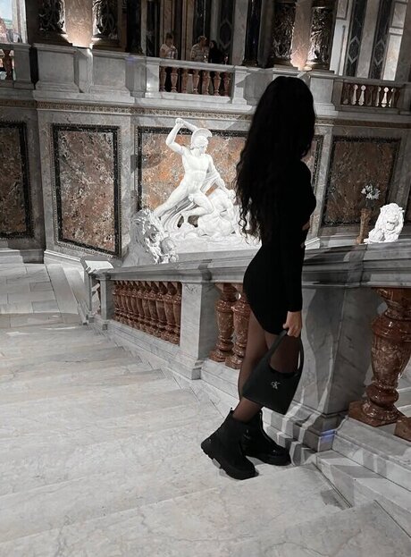 Larafina onlyfans model images