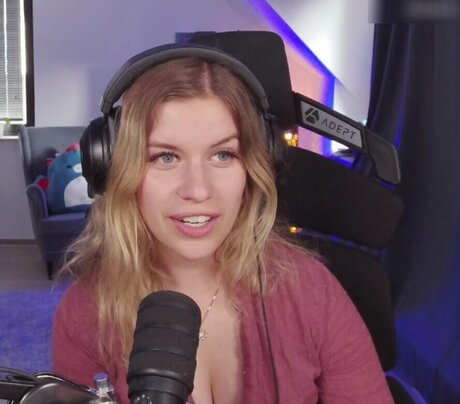 FormulaLena only fans photos