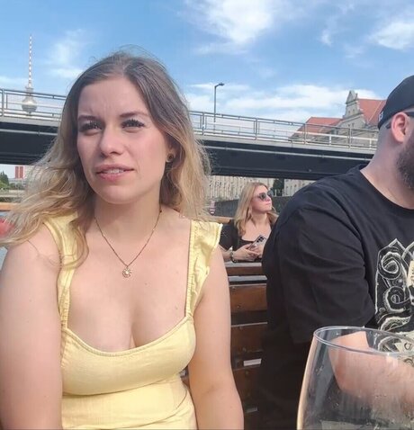 FormulaLena onlyfans naked leak