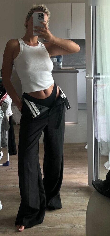 Anna Maria Schimanski only fans sex