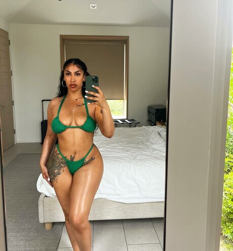 Queen Naija naked onlyfans pics