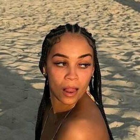 Jennywithad onlyfans leaks.