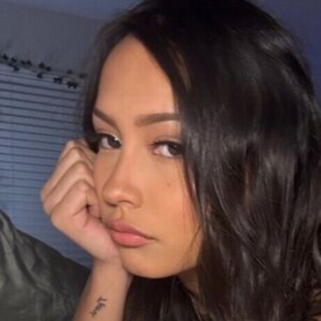 marysjaroensuk only fans naked