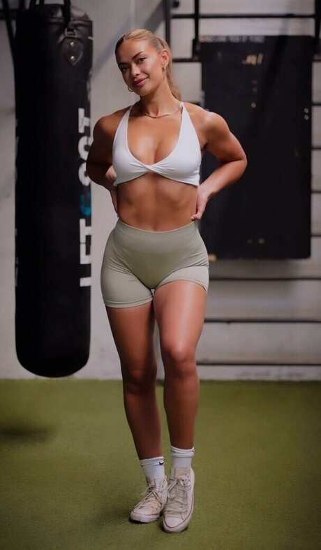 Camilla Nkenke naked onlyfans leaks