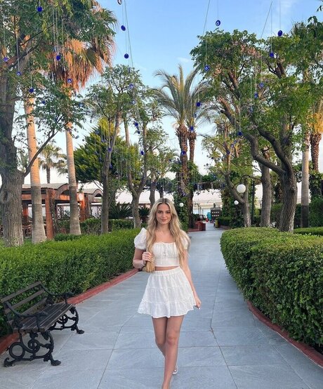 Vanessa Wende onlyfans porno