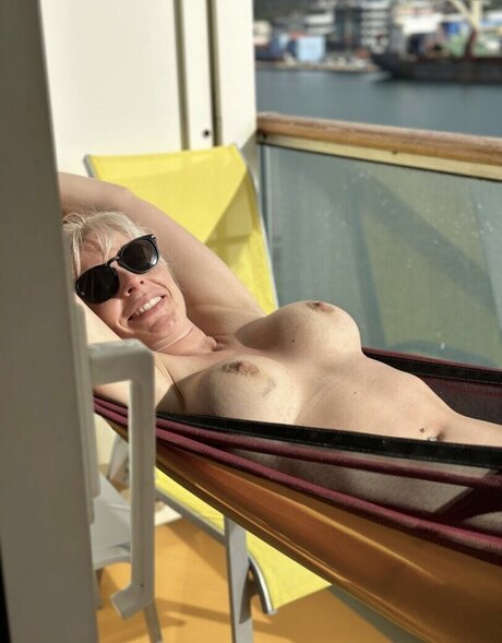 SarahSeven onlyfans nude