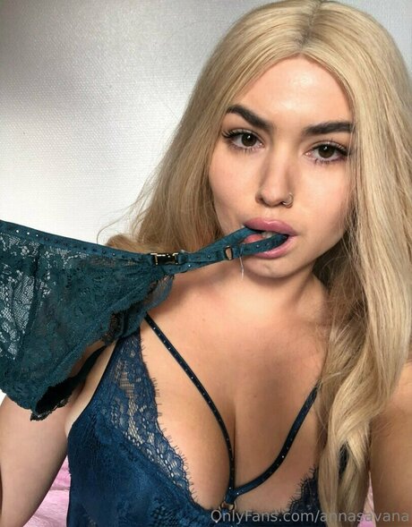 AnnaSavana onlyfans xxx