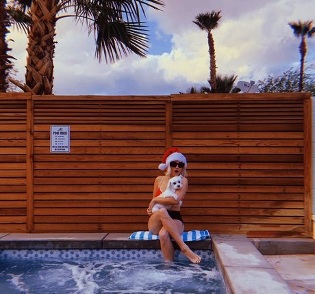 Emily Osment onlyfans porno