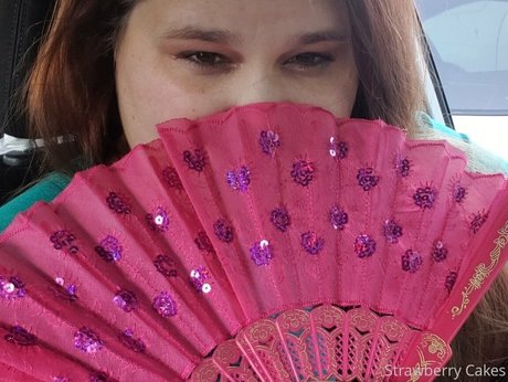 strawberry cakes new leaked onlyfans