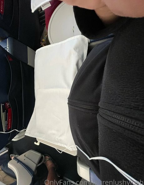 lushie lauren onlyfans nude