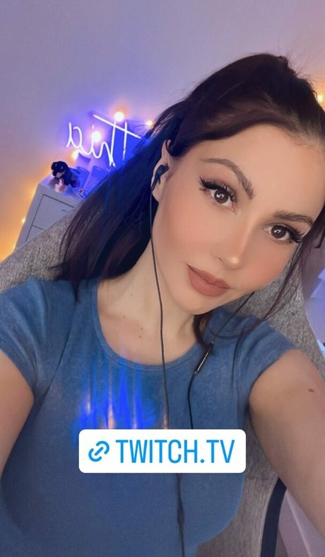 Aliythia onlyfans explicit content