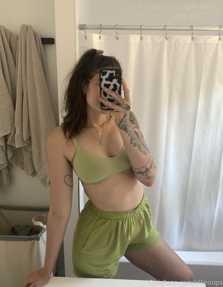 allieoops sexy onlyfans