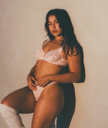 thedevineangel only fans nudes